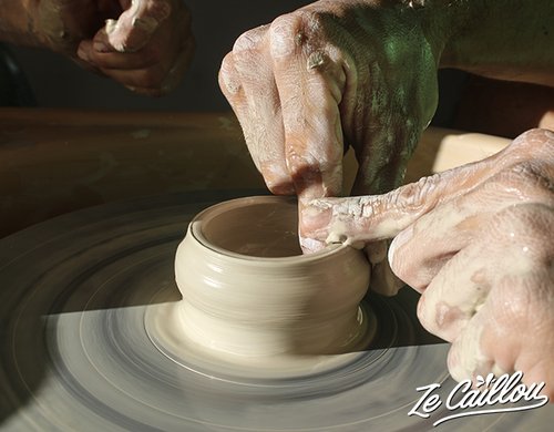 7-poterie-reunion-julie-labeille-atelier-tour-tasse