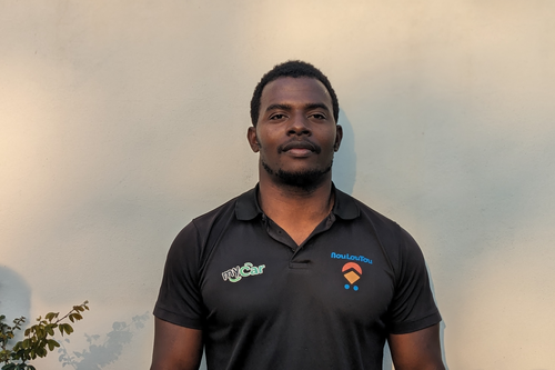 momo_portrait_blanc_blog (3)